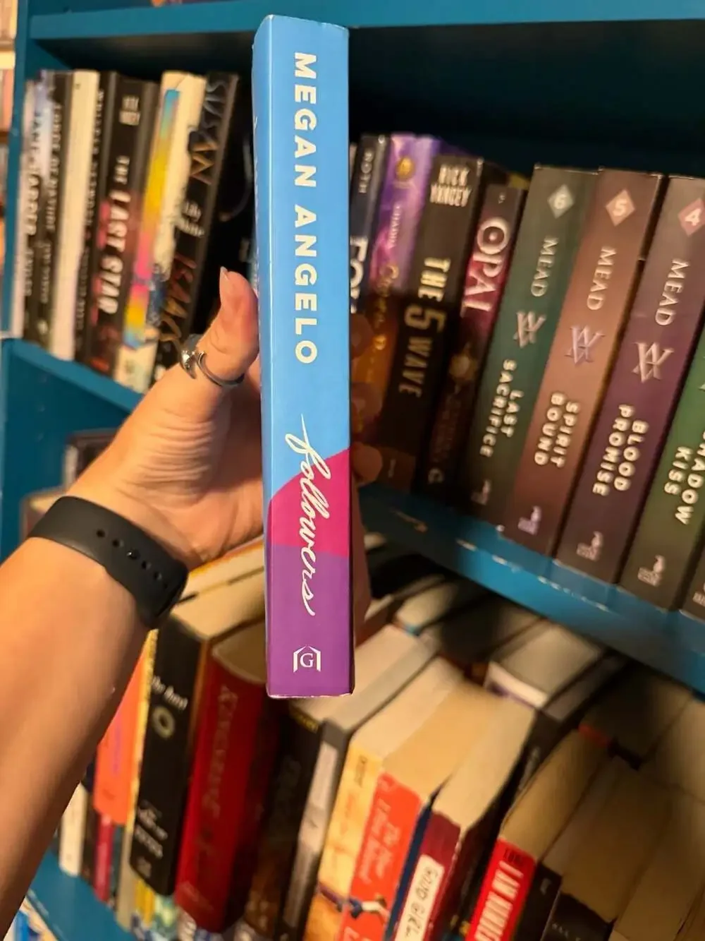 Followers: A Novel - Paperback By Angelo, Megan - 9781525809965